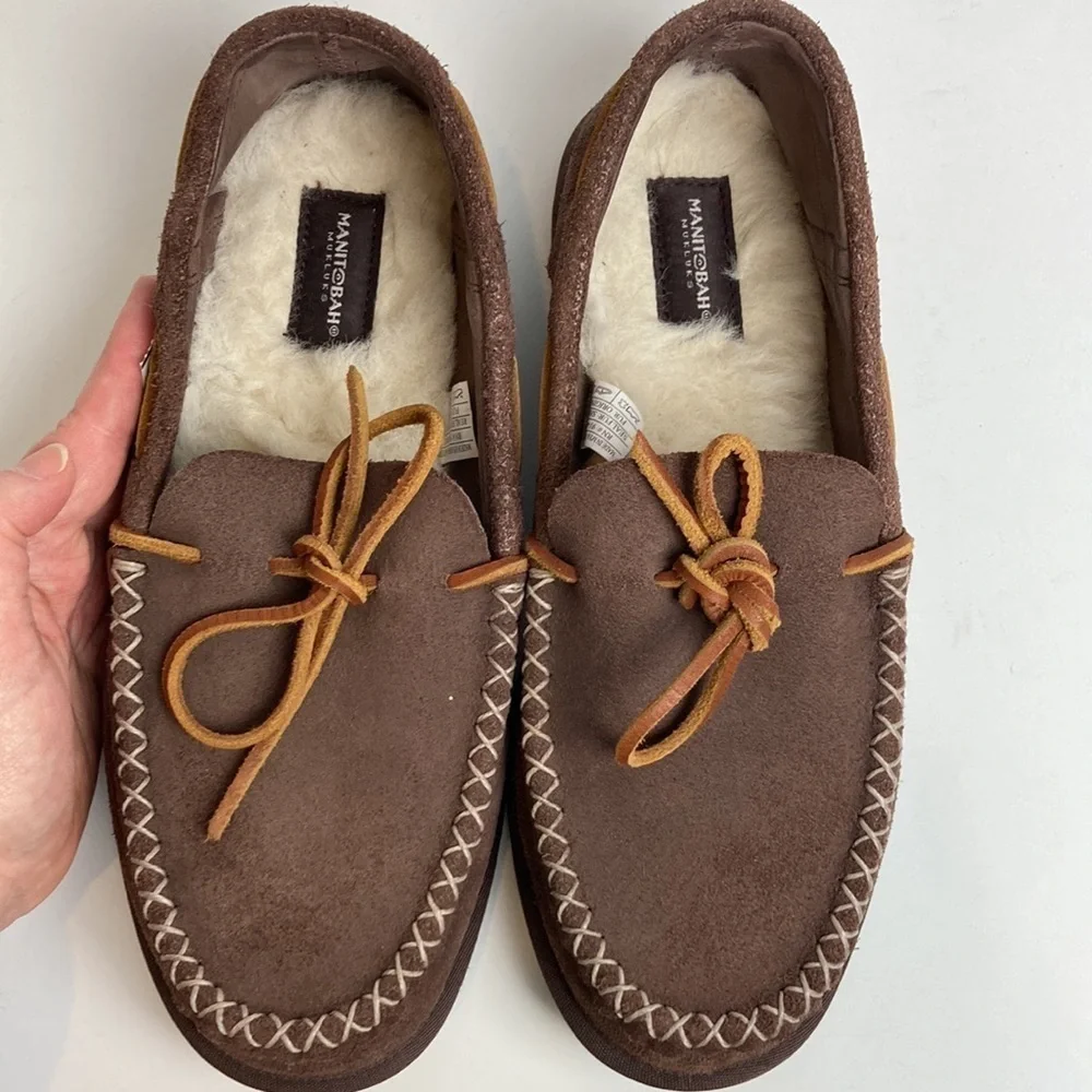 Manitobah Mukluks Sherling Lined Cabin Loafers Slippers Brown 9 Cottage Cabin